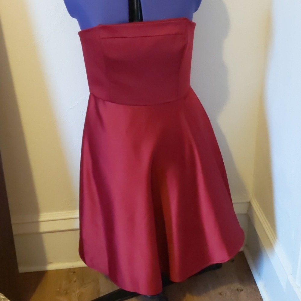 GORGEOUS Strapless Red Dress